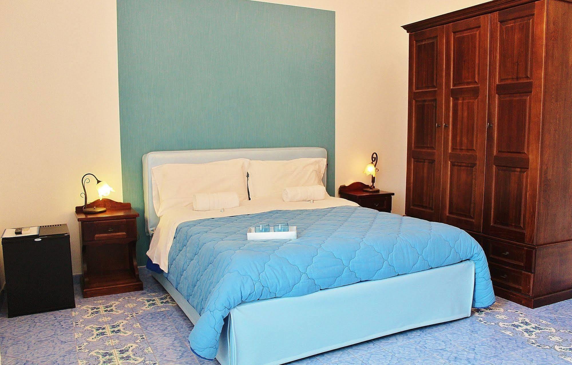 سورينتو Piazza Tasso B&B Relais المظهر الخارجي الصورة